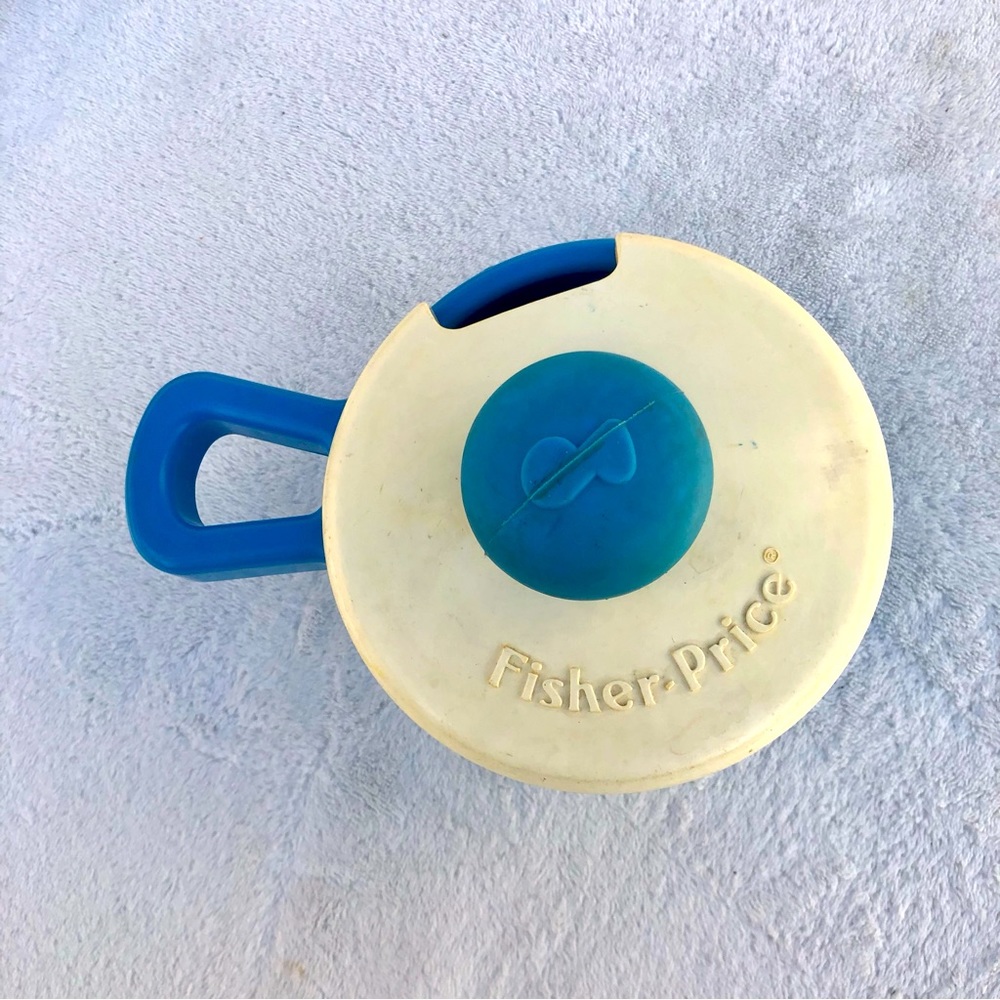 Vintage Fisher Price Toy kitchen Pot w. Squeaker Lid